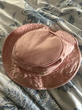 Tilley Women's Pink Canvas Bucket Hat - Size Large